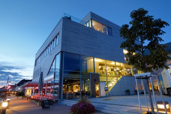 Litteraturhuset Fredrikstad logger midt i byen og er 3000 kvadratmeter stort